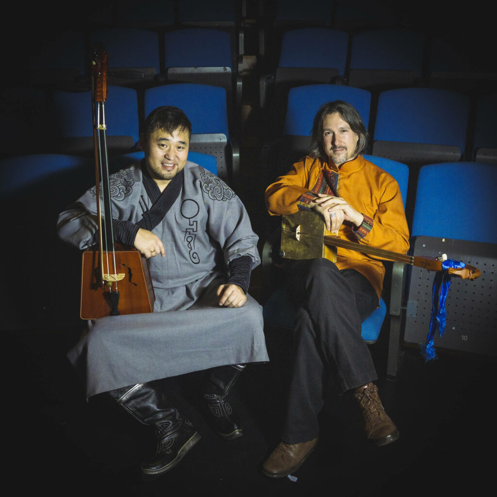 VISUEL Nasanjargal Ganbold & Johanni Curtet